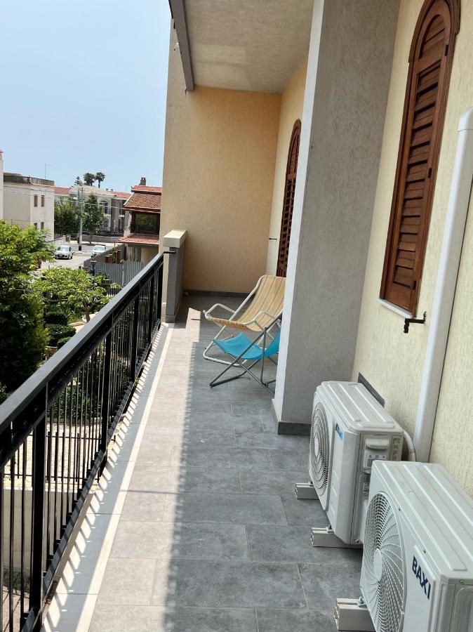 Rocamar Apartamento Avola Exterior foto