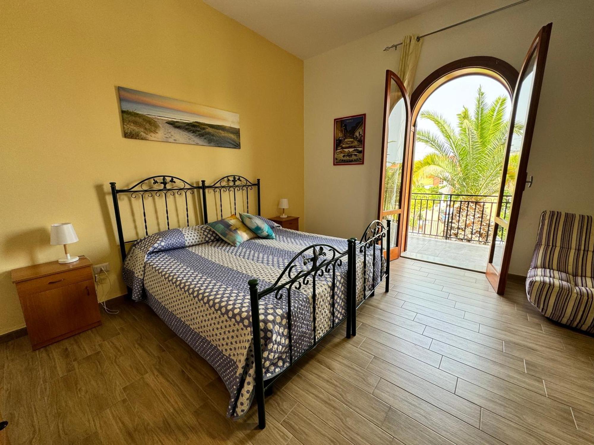 Rocamar Apartamento Avola Exterior foto